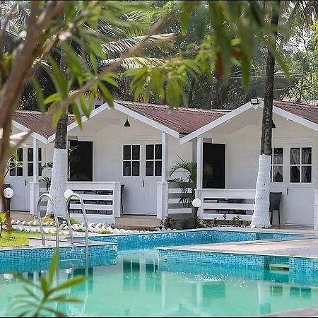 Seabliss Cottages Morjim Dış mekan fotoğraf