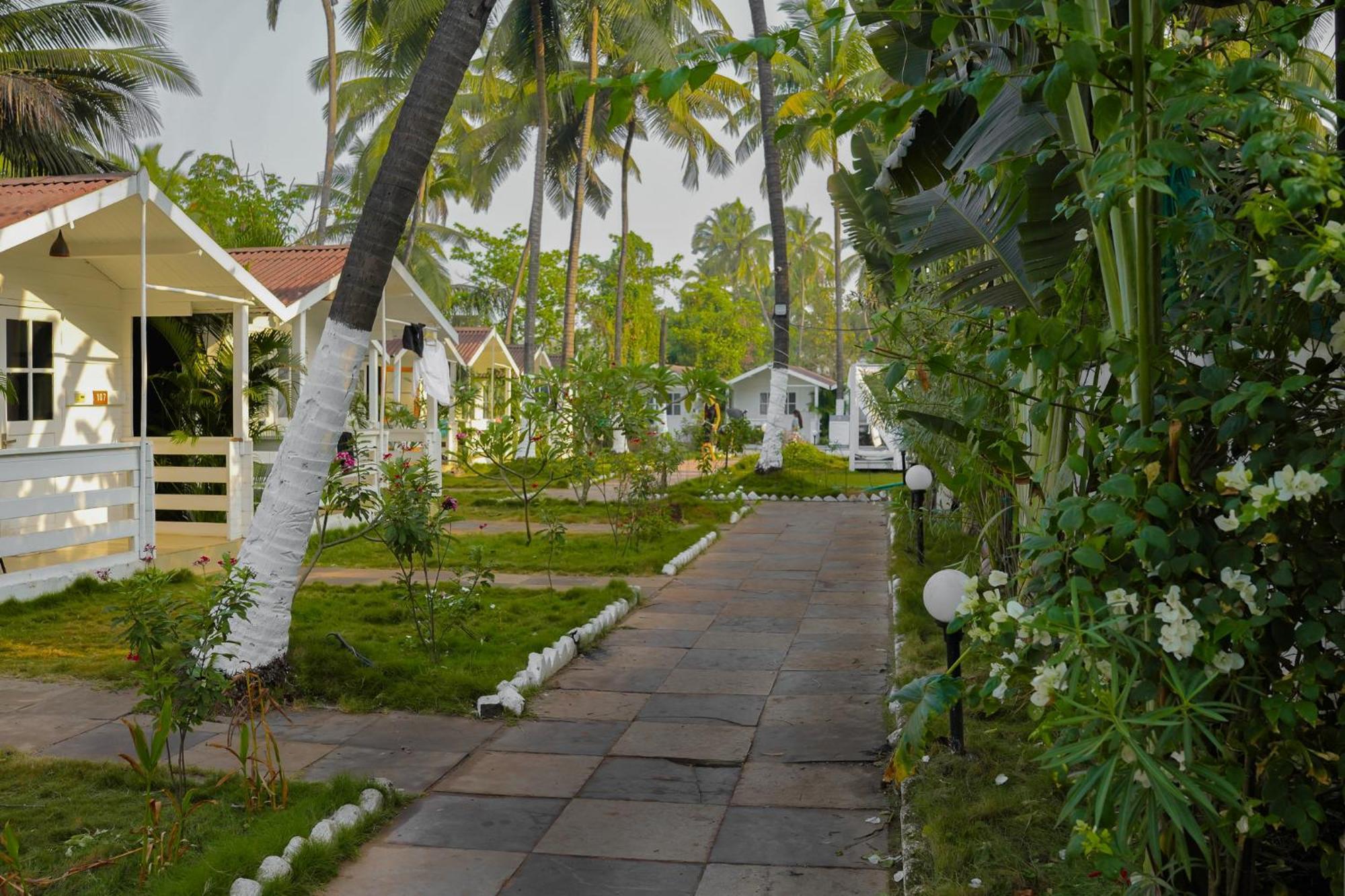 Seabliss Cottages Morjim Dış mekan fotoğraf