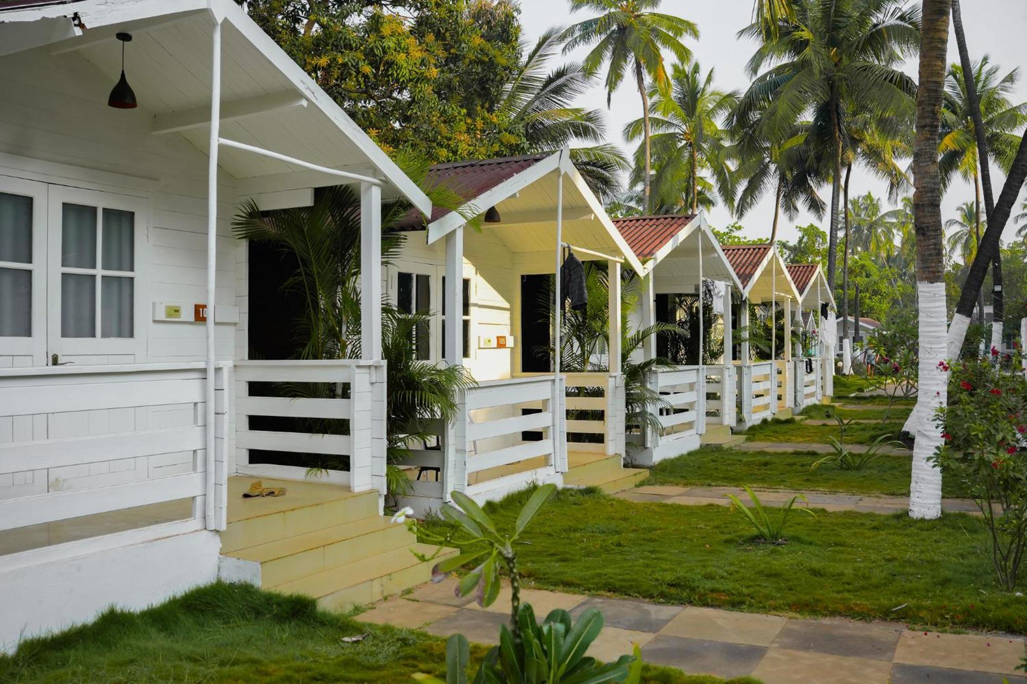 Seabliss Cottages Morjim Dış mekan fotoğraf